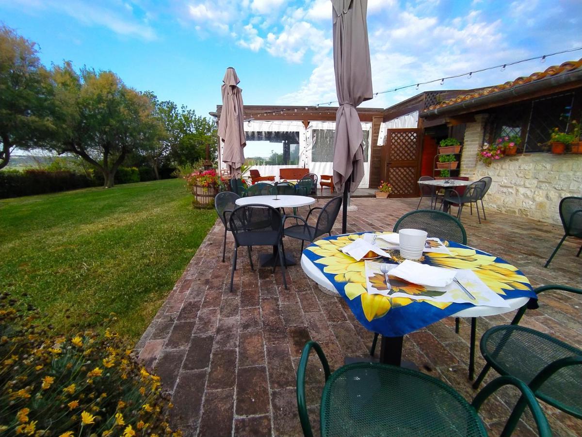 Il Girasole Country House Camerano Εξωτερικό φωτογραφία